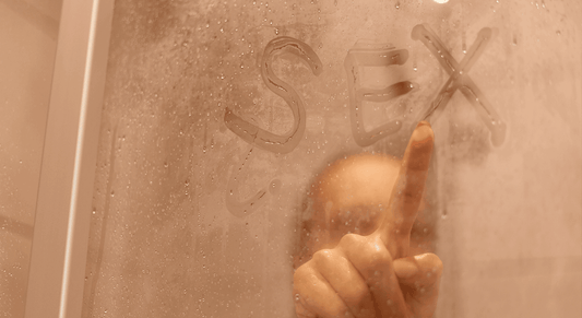 Hoe te masturberen onder de douche